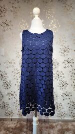 Vestido azul marino tela tipo bordada