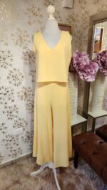 Conjunto top y pantalón amarillo