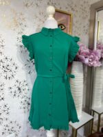 Vestido verde de olanes con cinturón